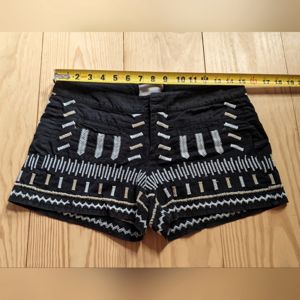 Anthropologie Chloe Oliver Embroidered Dash Shorts